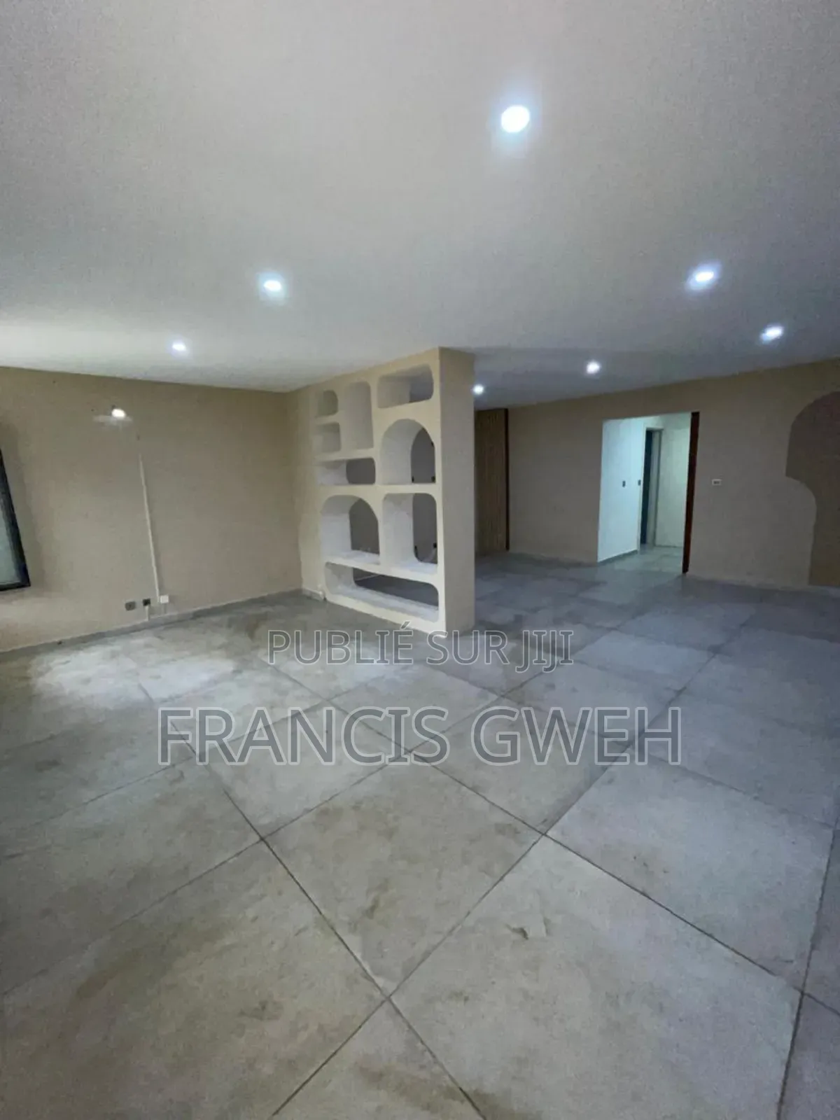2chbre Appartement dans Francis Gweh, Cocody à Louer