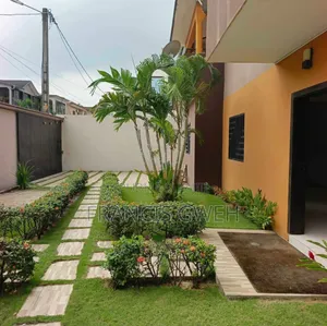 4chbre Duplex dans Francis Gweh, Cocody à Louer