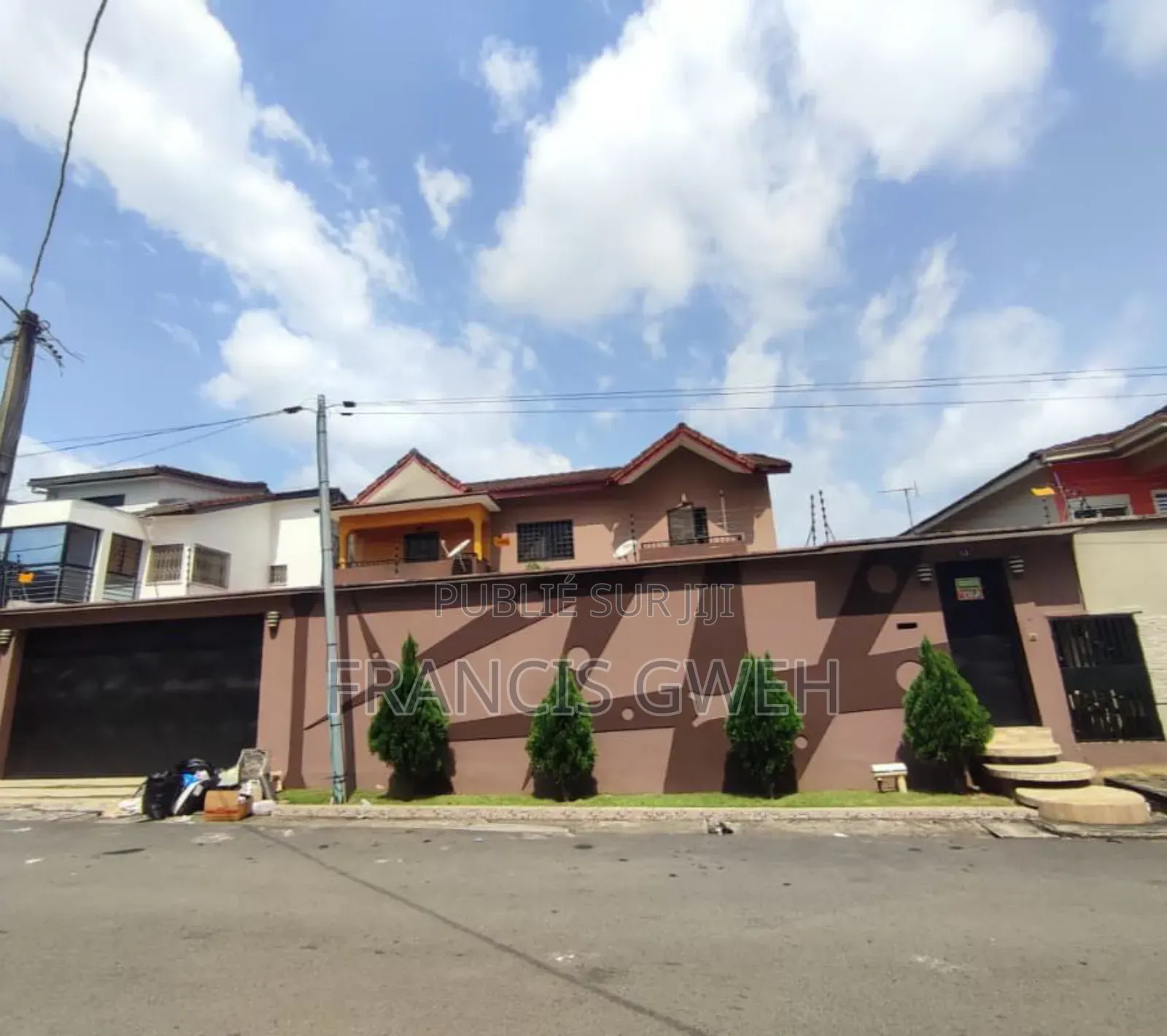 4chbre Duplex dans Francis Gweh, Cocody à Louer