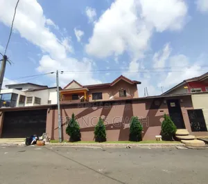 4chbre Duplex dans Francis Gweh, Cocody à Louer