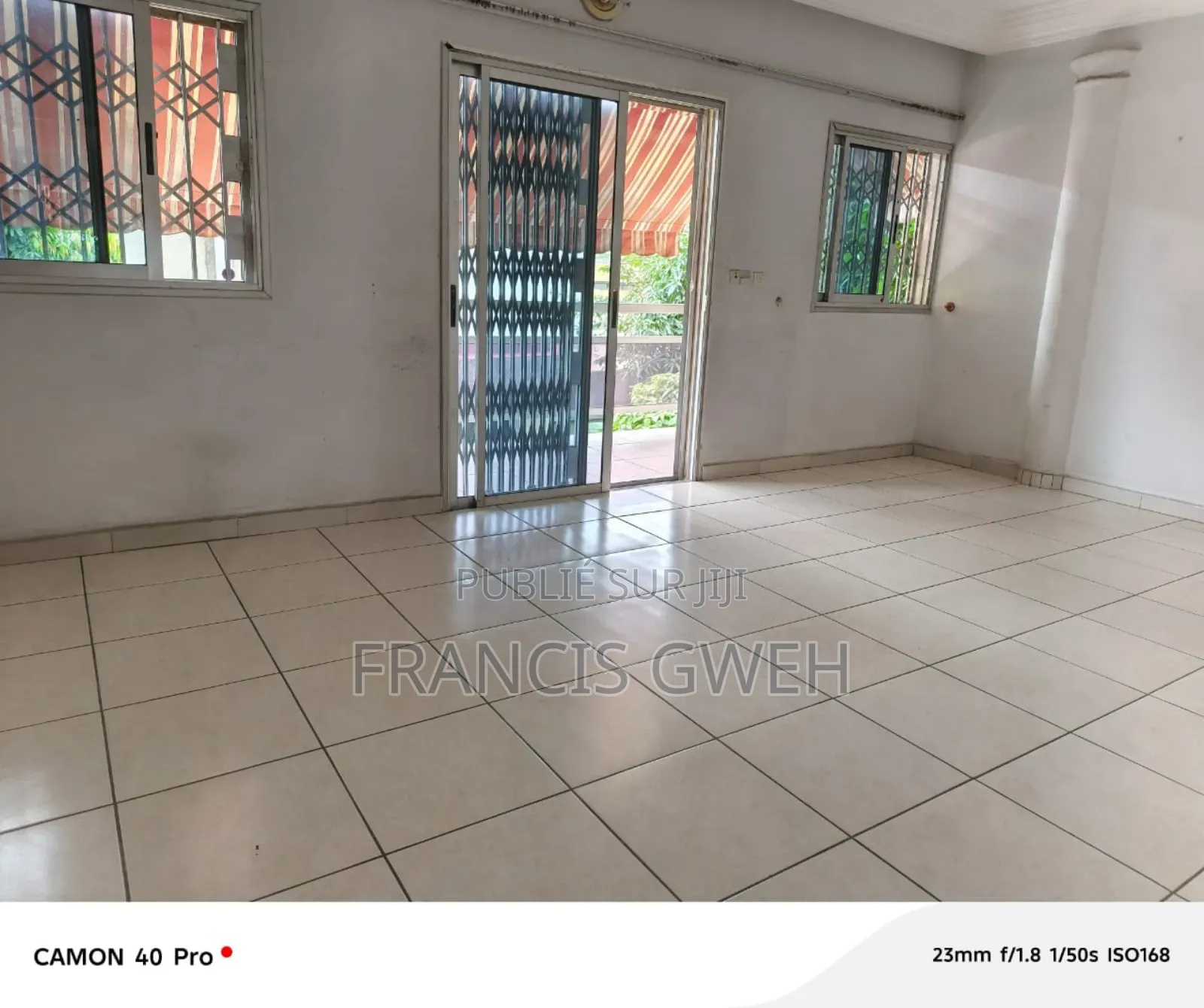 8chbre Duplex dans Francis Gweh, Cocody à Vendre