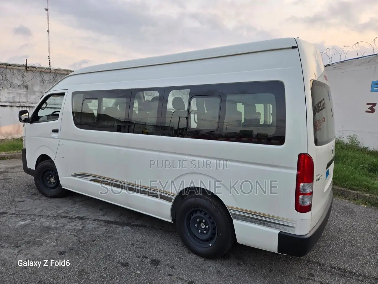 Nouveau Toyota HiAce 2025 Blanc