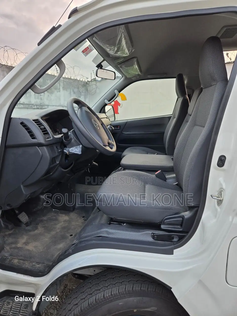 Nouveau Toyota HiAce 2025 Blanc