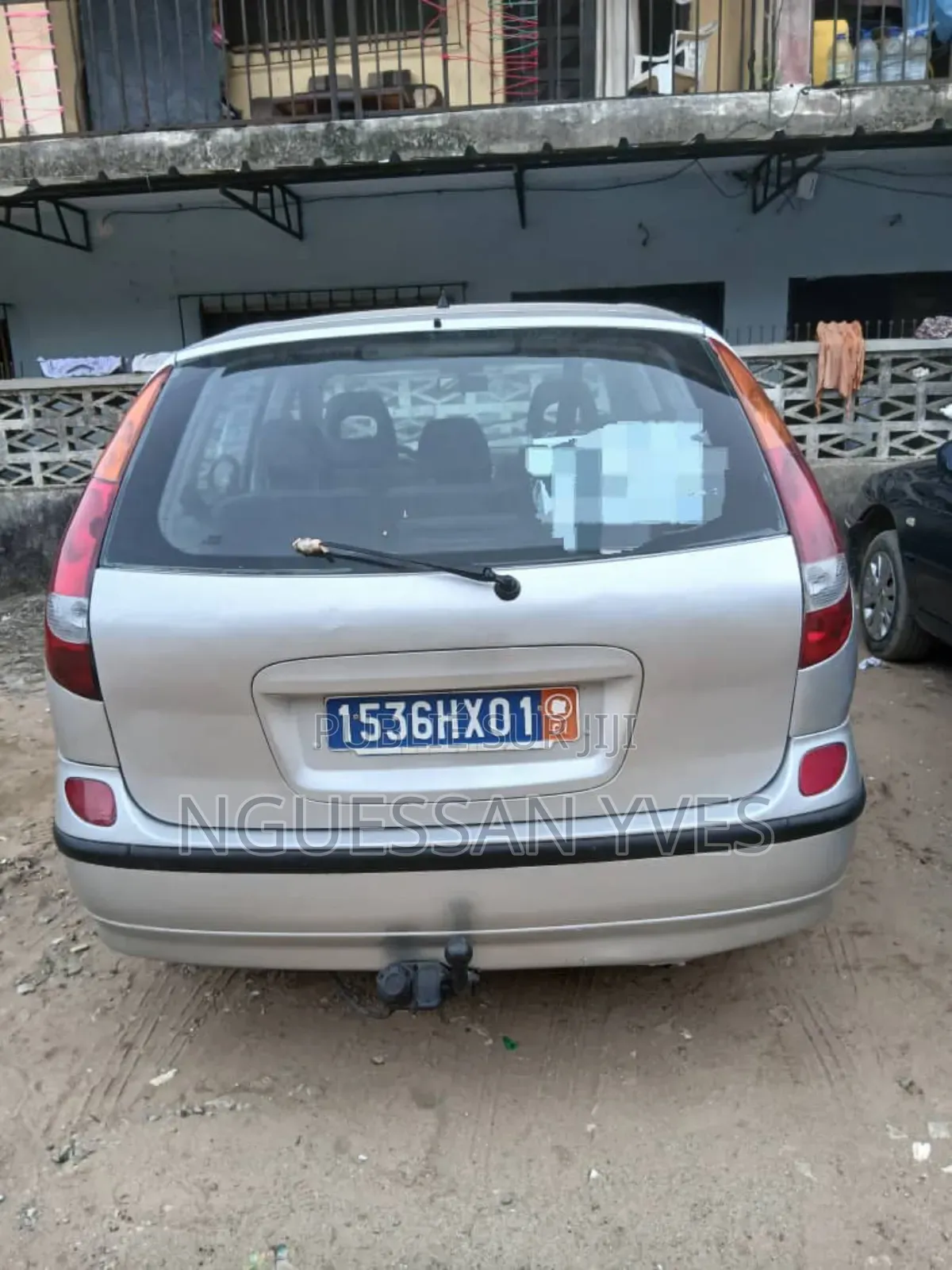 Nissan Almera Tino 2002 Gris