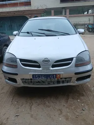Nissan Almera Tino 2002 Gris