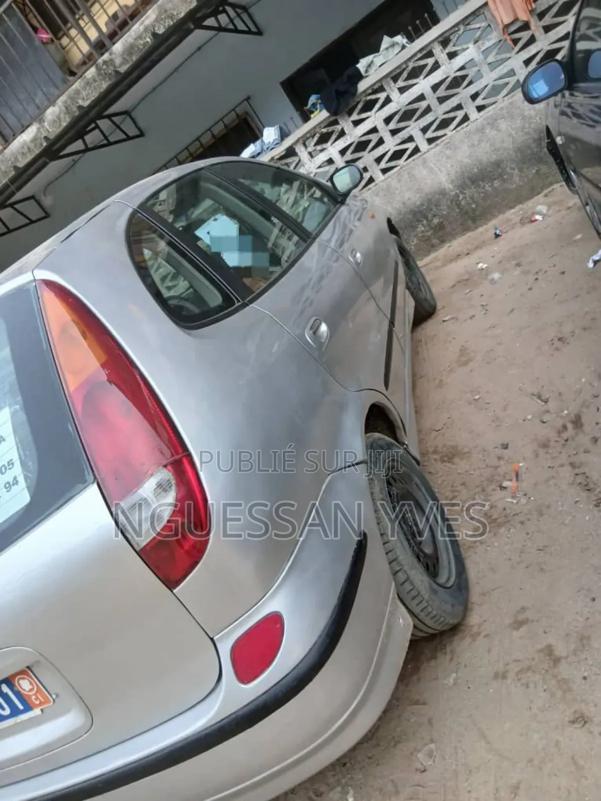 Nissan Almera Tino 2002 Gris