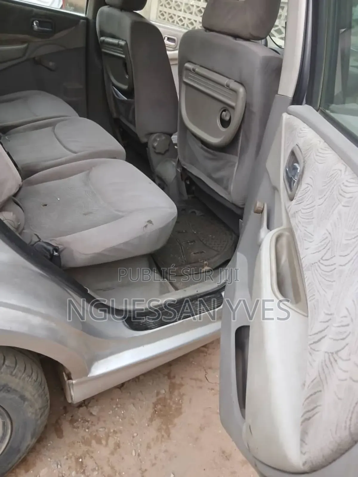 Nissan Almera Tino 2002 Gris