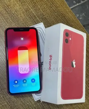 Nouveau Apple iPhone 11 128 GB Rouge