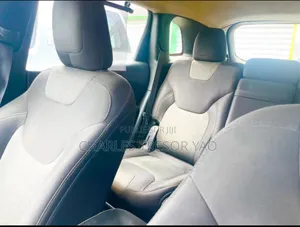 Jeep Cherokee Latitude 4dr SUV (2.4L 4cyl 9A) 2015 Noir