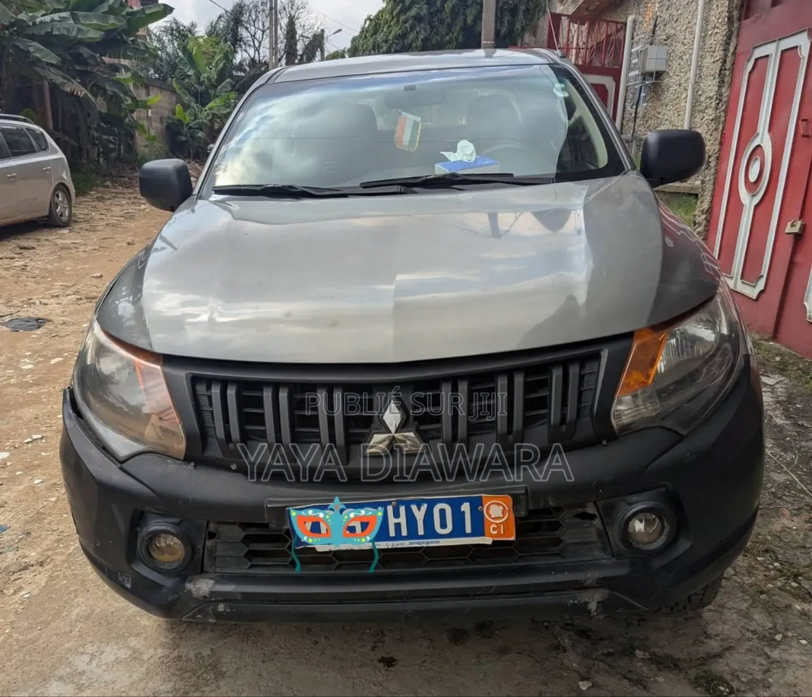 Mitsubishi L200 2018 Gris