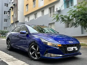 Hyundai Elantra 2022 Rouge