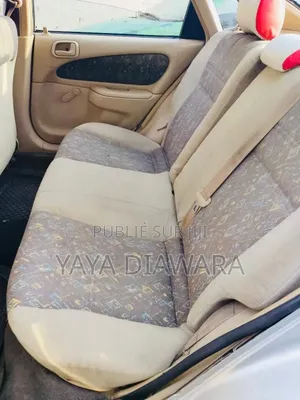 Toyota Corolla 2004 Orange