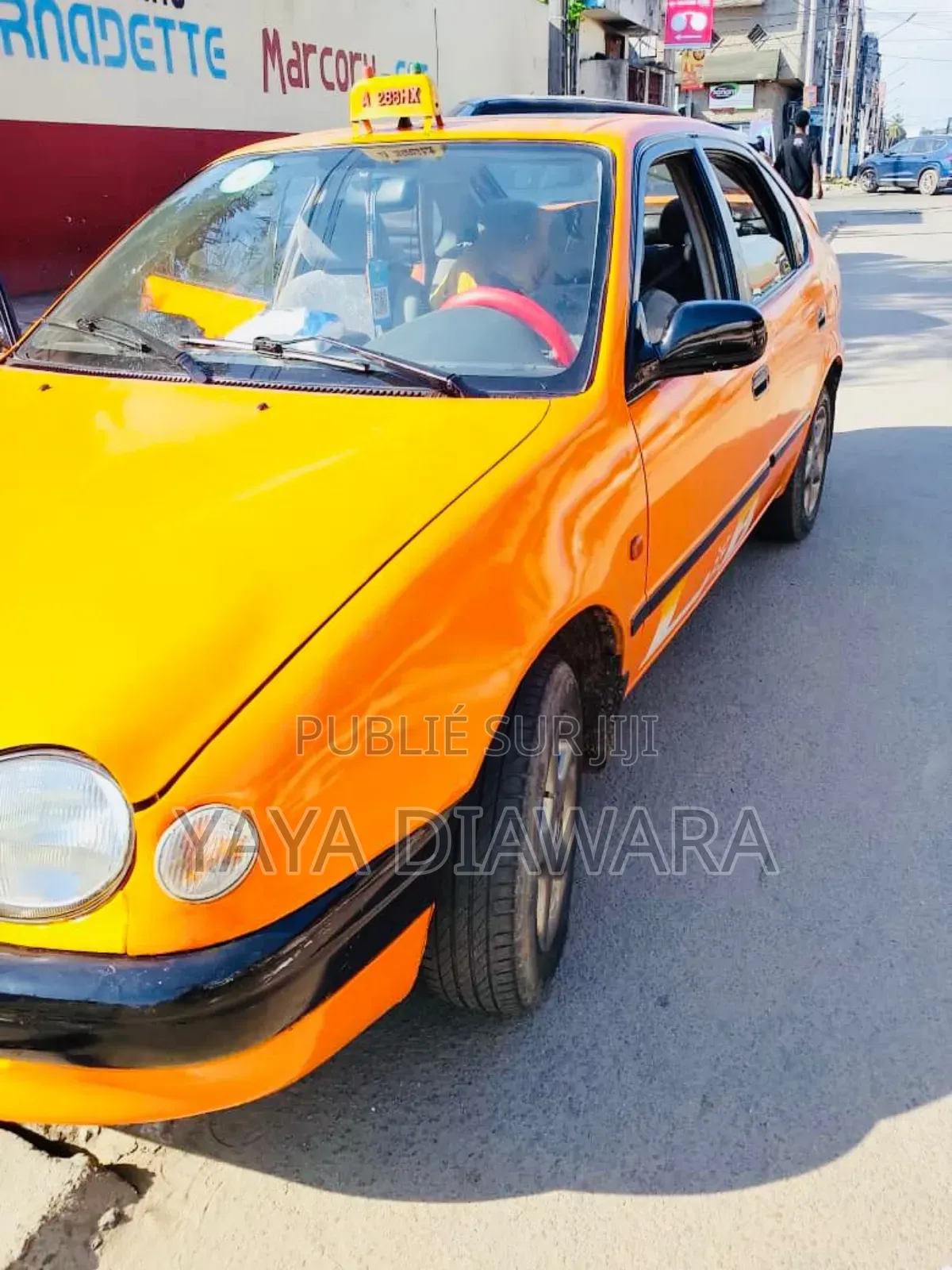 Toyota Corolla 2004 Orange