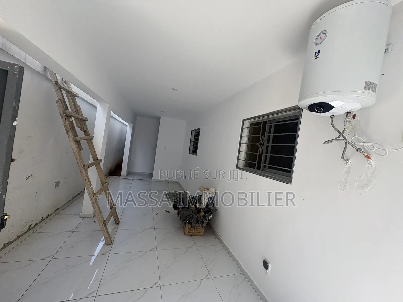 2chbre Villa dans Massa Immobilier, Cocody à Louer