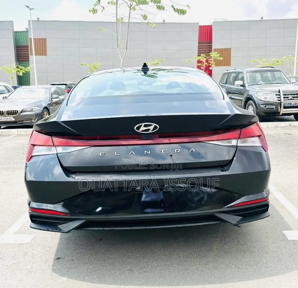 Nouveau Hyundai Elantra Limited 2023 Noir