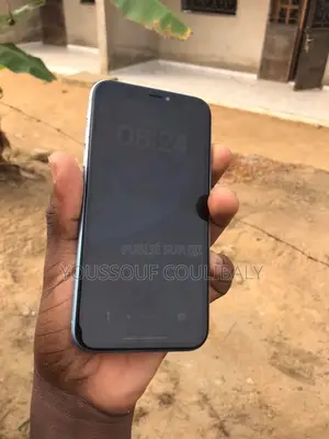 Nouveau Apple XR 64 GB Noir