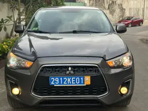 Mitsubishi Outlander 2015 Gris