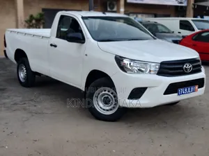 Toyota Hilux 2019 Blanc cassé