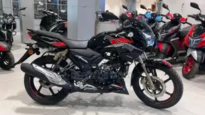 Nouveau TVS Apache 180 RTR 2025 Noir