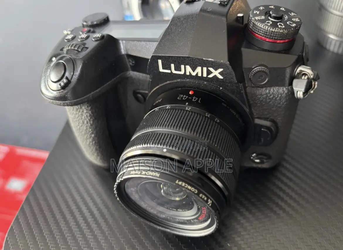 Panasonic Lumix G9 Avec 3 Objectifs