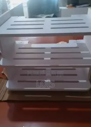 Étagère Murale Trois Niveaux