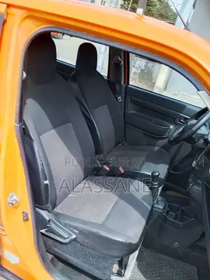 Nouveau Suzuki S-Presso 2024 Orange