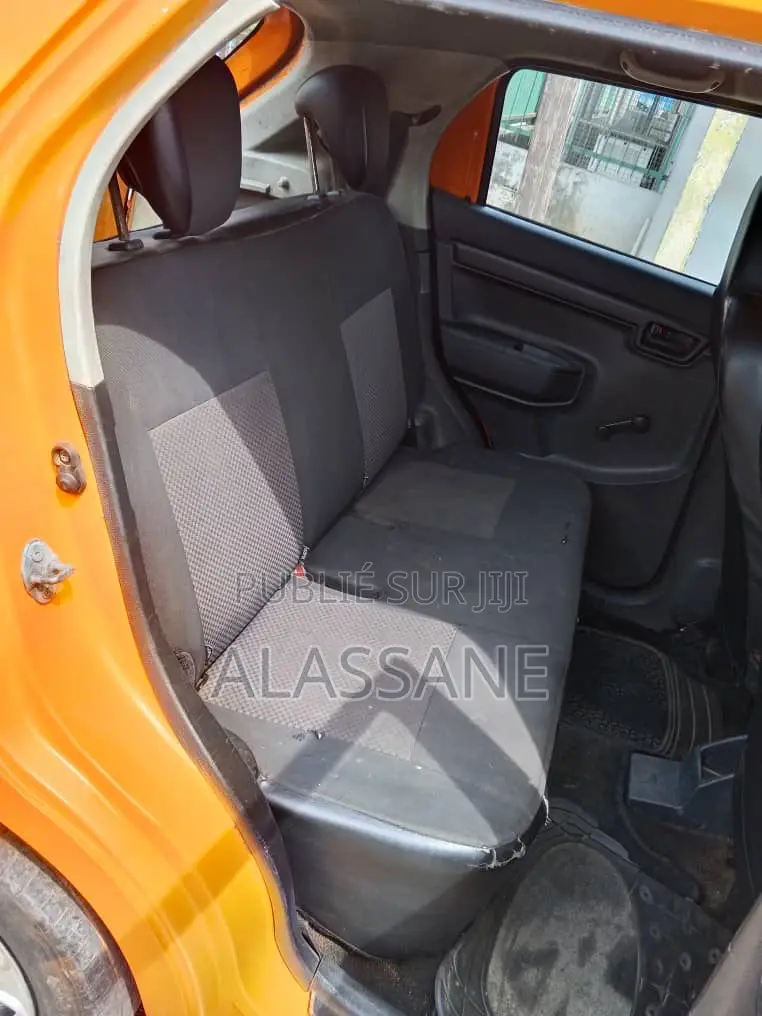 Nouveau Suzuki S-Presso 2024 Orange