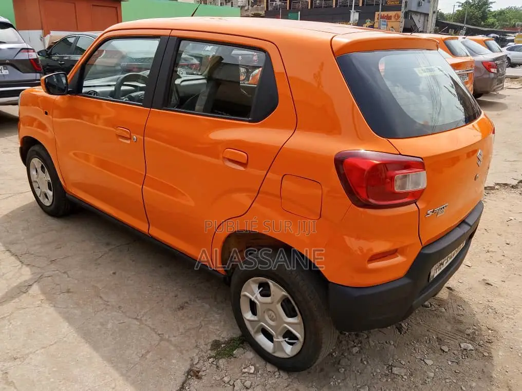 Nouveau Suzuki S-Presso 2024 Orange