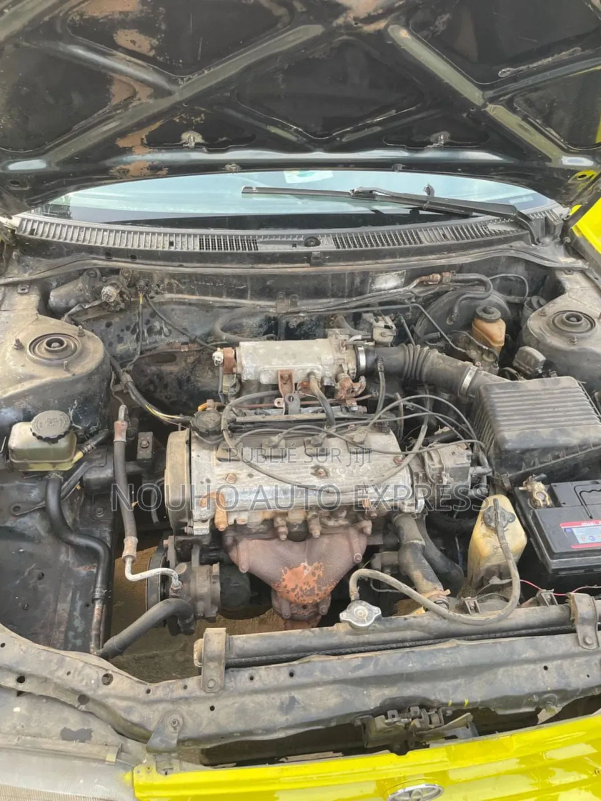 Toyota Corolla 2002 Jaune