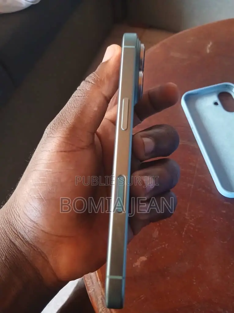 Apple iPhone 16 128 GB Vert