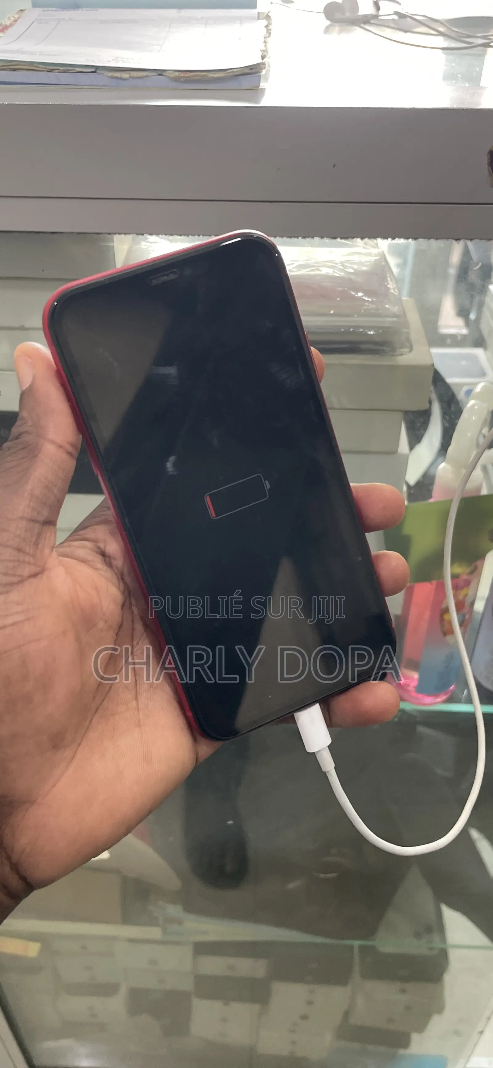 Apple iPhone 11 64 GB Rouge