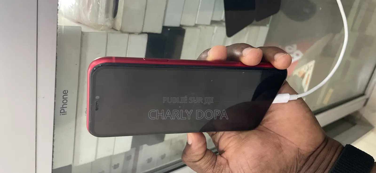 Apple iPhone 11 64 GB Rouge