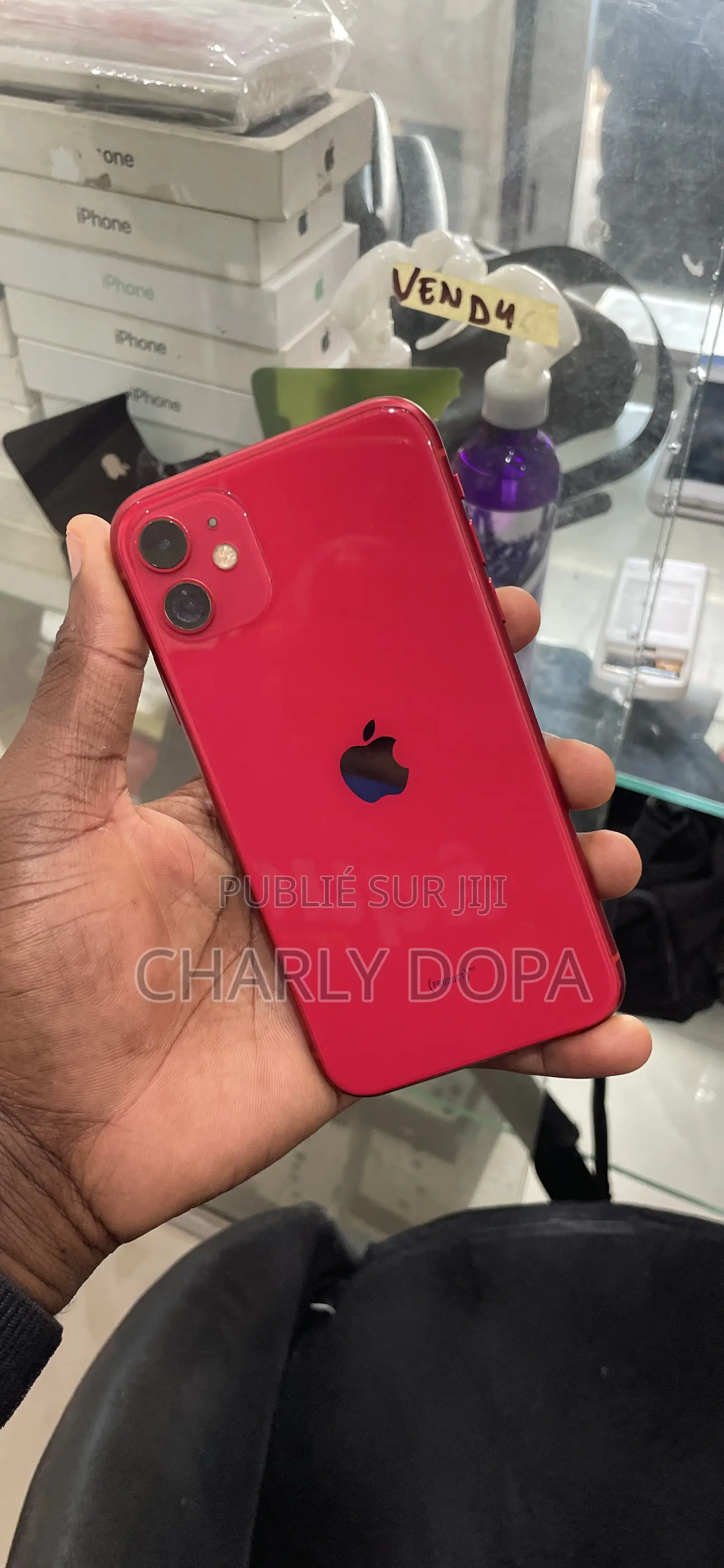 Apple iPhone 11 64 GB Rouge