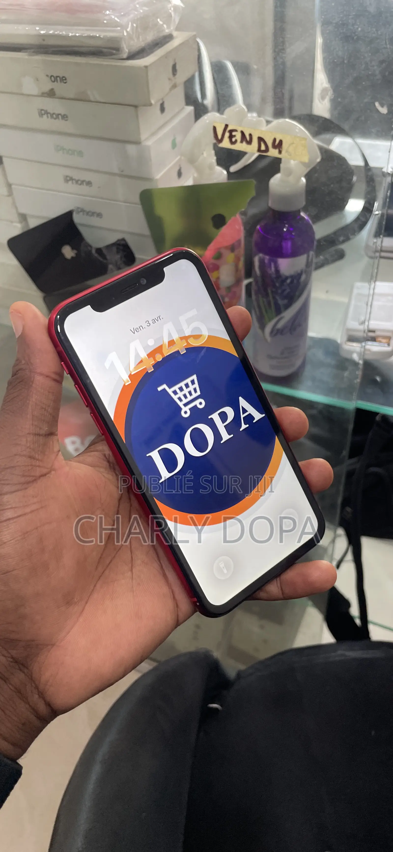 Apple iPhone 11 64 GB Rouge