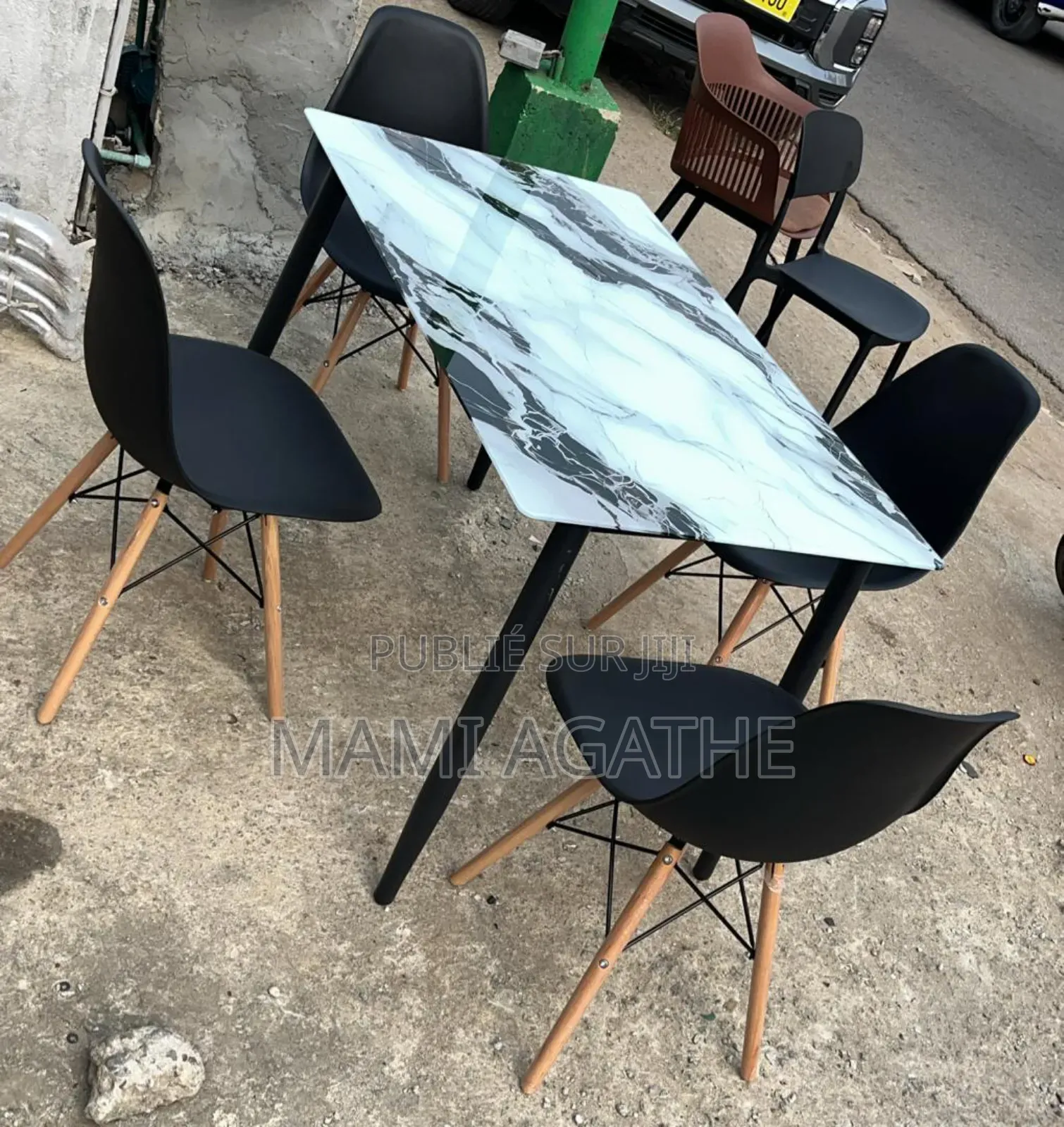 Table À Manger