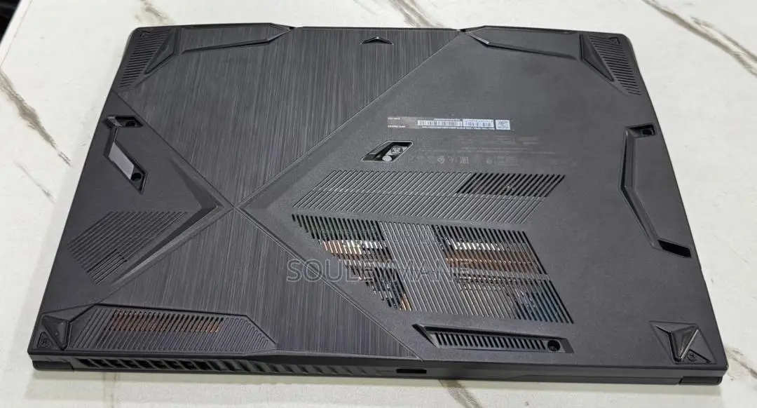 Ordinateur portable MSI GF63 16GB Intel Core i5 SSD 512GB