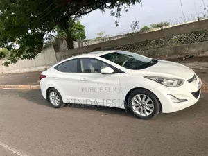 Hyundai Elantra 2014 Blanc cassé