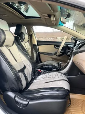 Hyundai Elantra 2014 Blanc cassé
