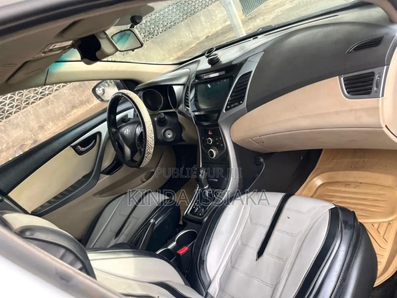Hyundai Elantra 2014 Blanc cassé