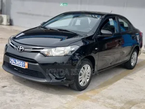 Toyota Yaris 2017 Noir