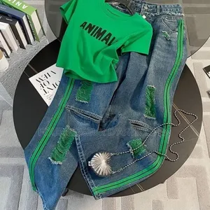 Un Ensemble Deux Pièces Élégant