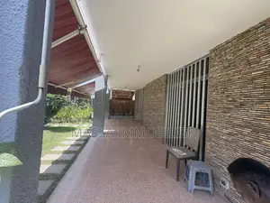 5chbre Villa dans Massa Immobilier, Marcory à Louer
