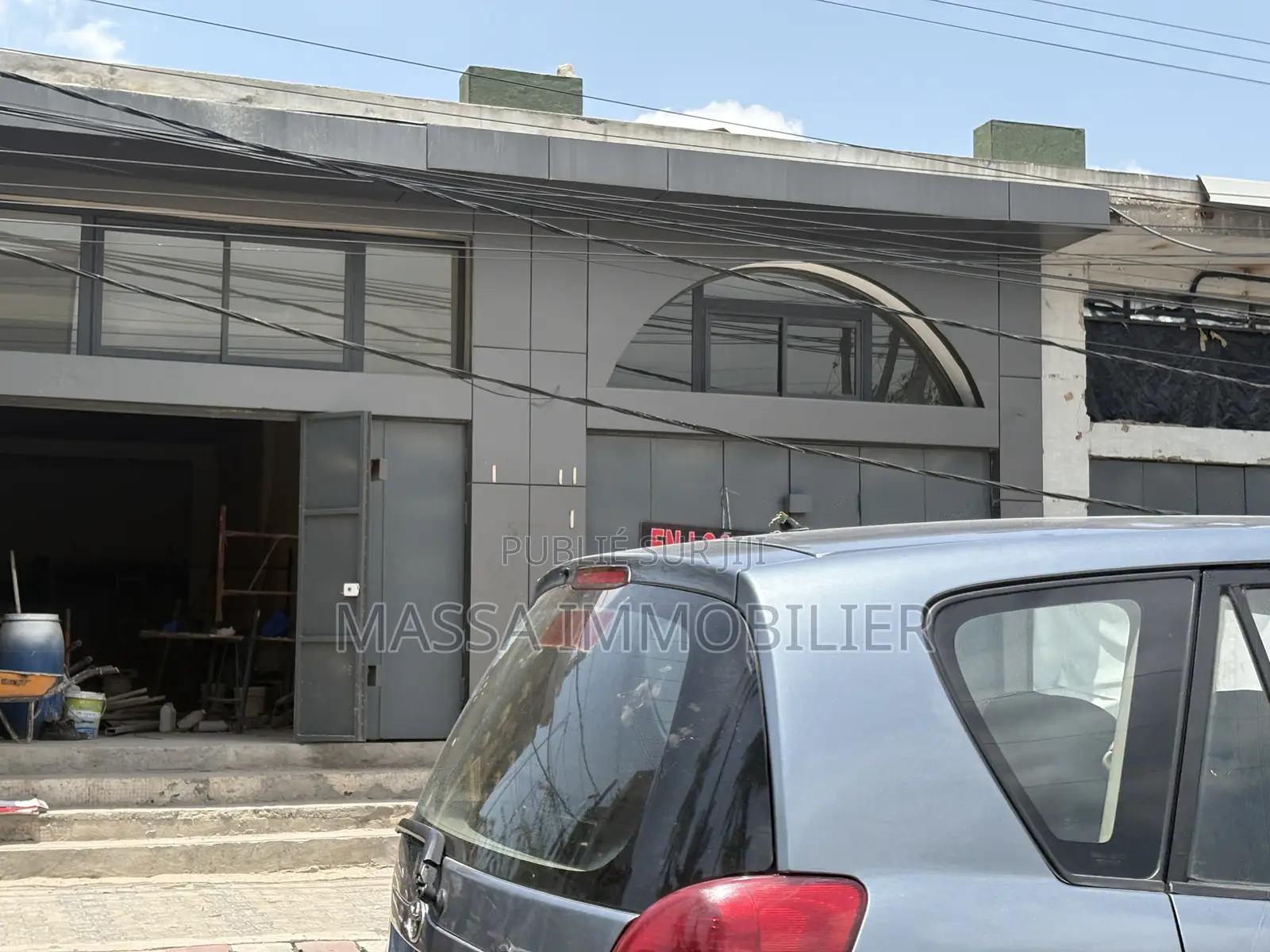 Location Bureaux Commerces 200 M2 À Marcory Zone 4