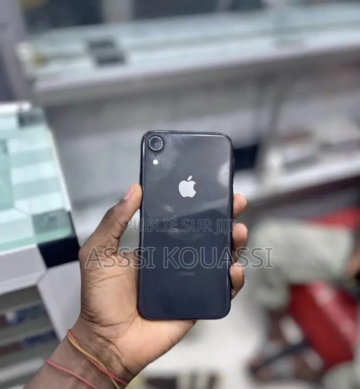 Nouveau Apple iPhone XR 64 GB Noir