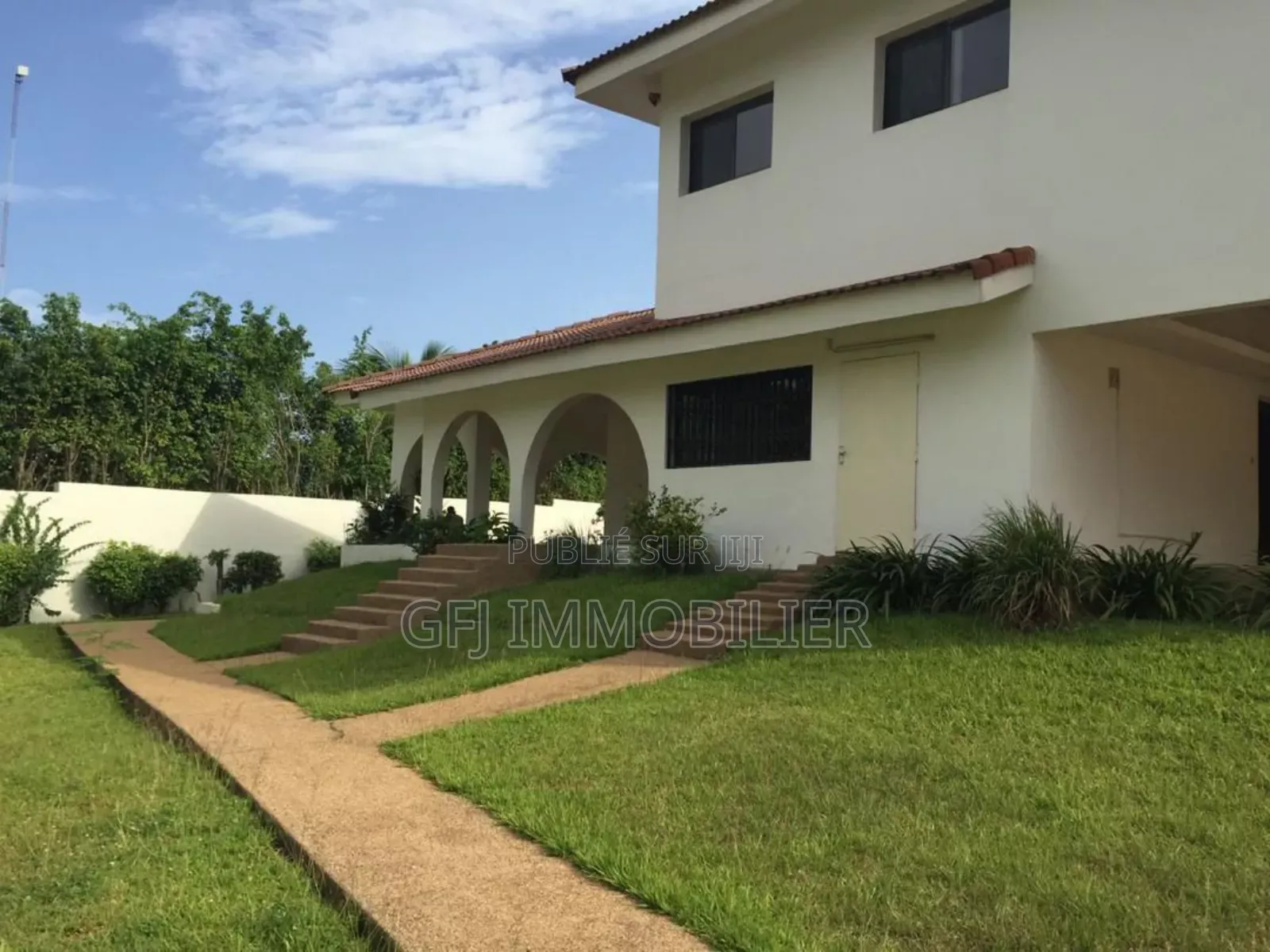 5chbre Duplex dans Francis Gweh, Cocody à Louer