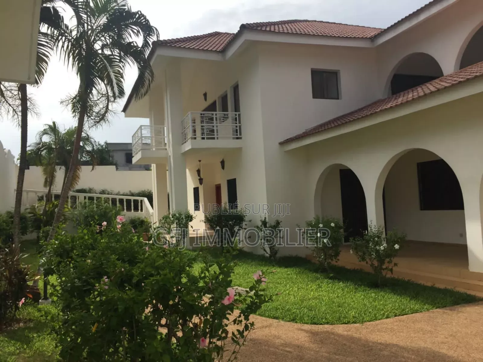 5chbre Duplex dans Francis Gweh, Cocody à Louer