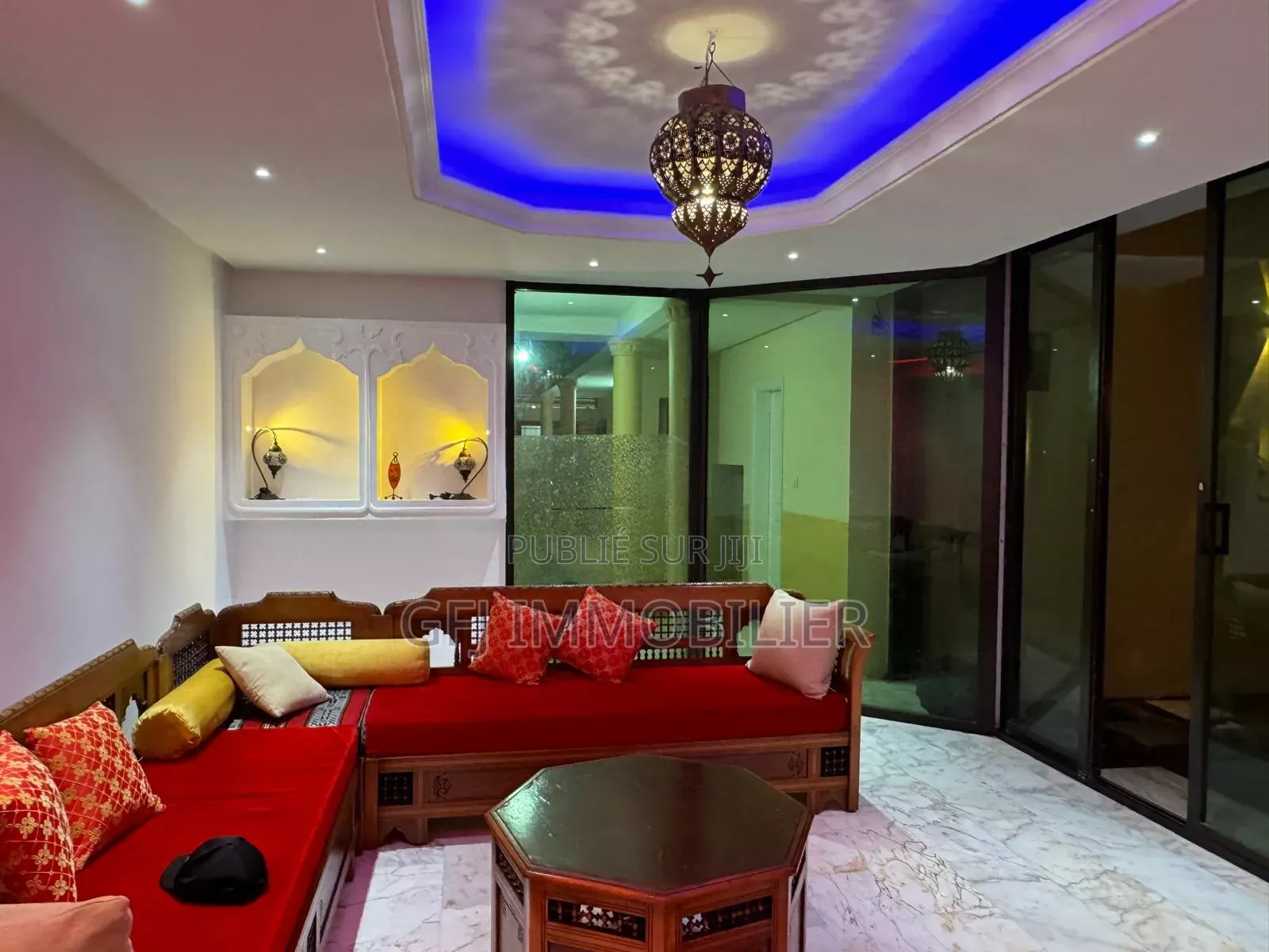 4chbre Duplex dans Francis Gweh, Cocody à Louer
