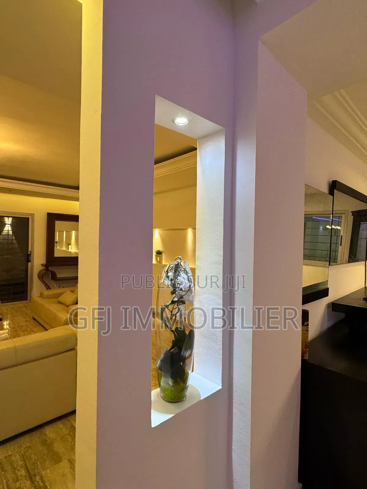 4chbre Duplex dans Francis Gweh, Cocody à Louer