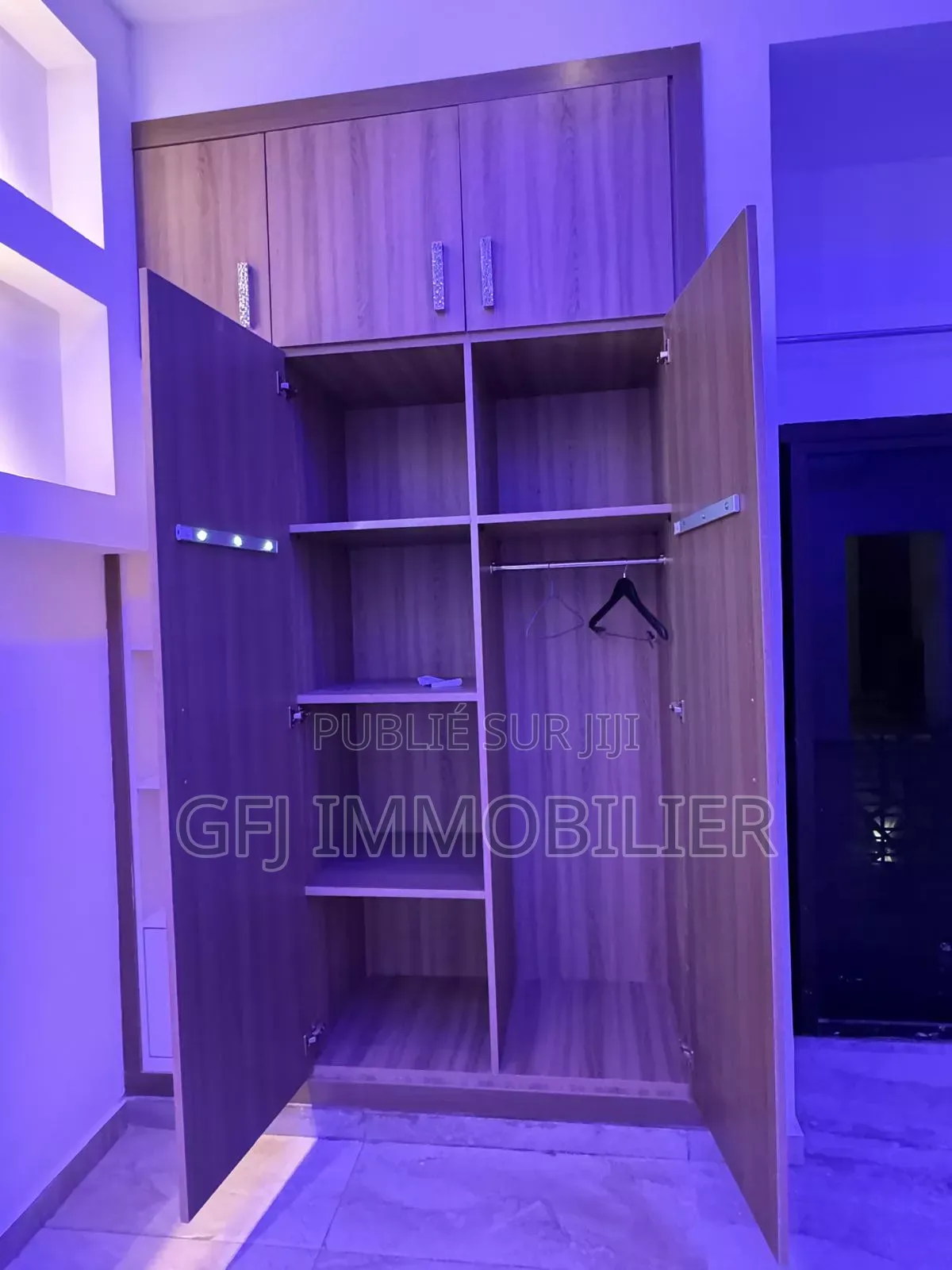 4chbre Duplex dans Francis Gweh, Cocody à Louer