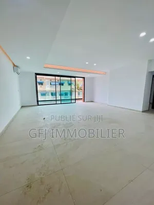 2chbre Appartement dans Francis Gweh, Cocody à Louer